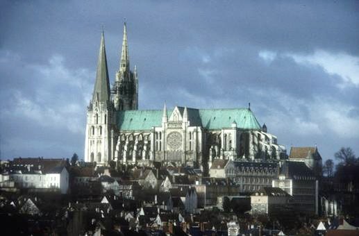 chartres1