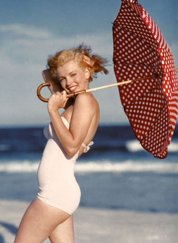 Marilyn Monroe in Bikini and S